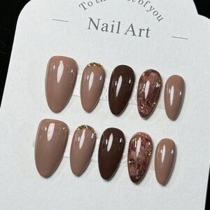 Elegant Brown Nail Art Set